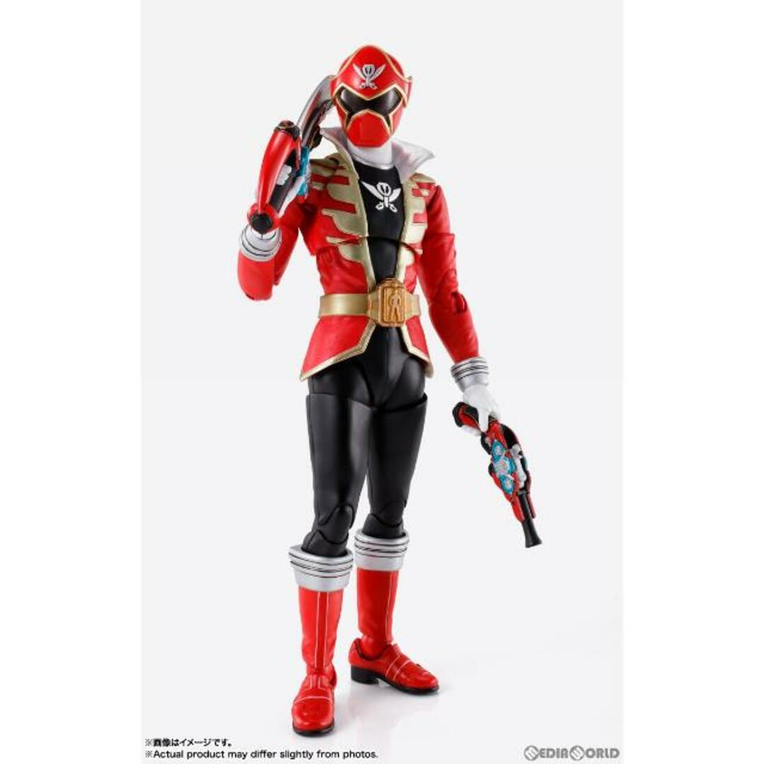 BANDAI(バンダイ)のS.H.Figuarts(フィギュアーツ) 真骨彫製法 ゴーカイレッド 海賊戦隊ゴーカイジャー 完成品 可動フィギュア バンダイスピリッツ エンタメ/ホビーのフィギュア(特撮)の商品写真