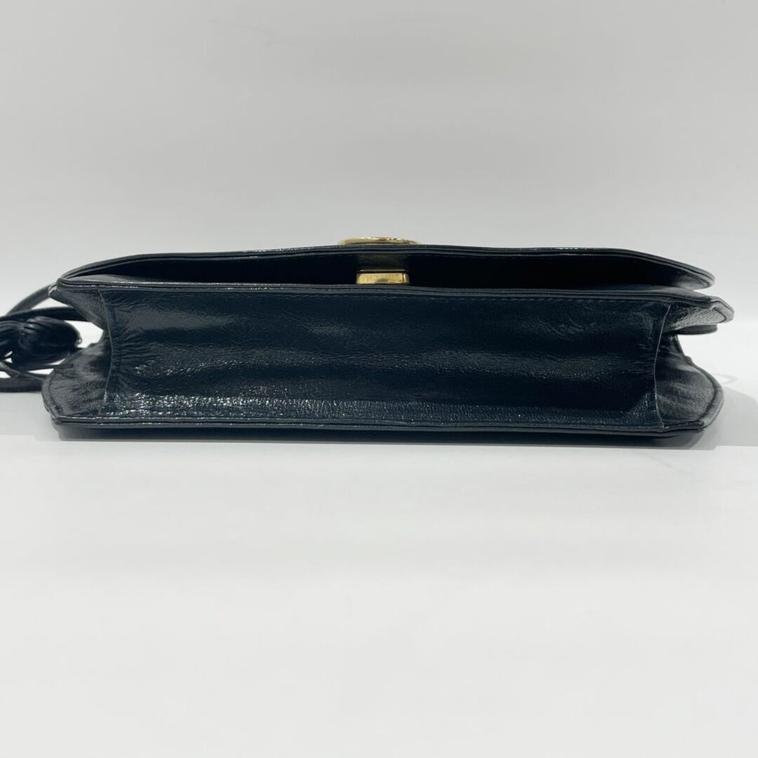 FENDI(フェンディ)のFENDI ショルダーバッグ FFロゴ プレート タッセル 斜め掛け ヴィンテージ レザー レディースのバッグ(ショルダーバッグ)の商品写真
