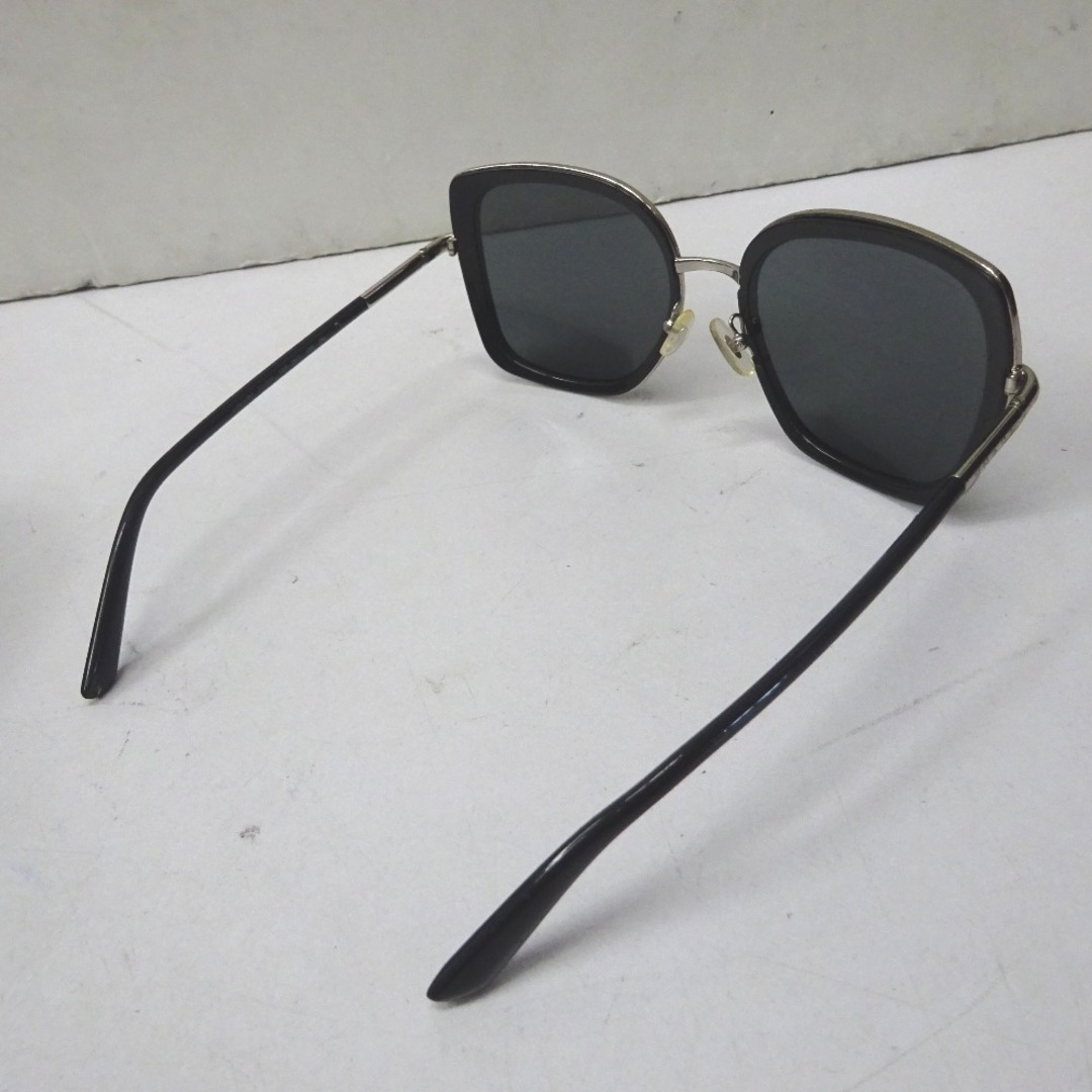 PRADA(プラダ)のプラダ サングラス SPR59M ブラック Ft603784 中古 難あり レディースのファッション小物(サングラス/メガネ)の商品写真