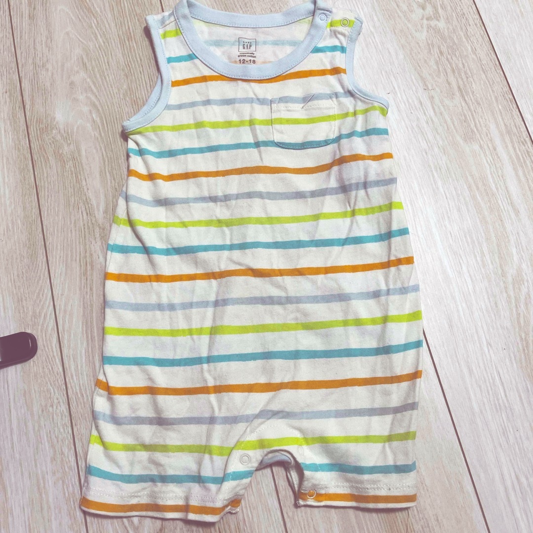 babyGAP(ベビーギャップ)のbaby GAP ノースリーブロンパース キッズ/ベビー/マタニティのベビー服(~85cm)(ロンパース)の商品写真