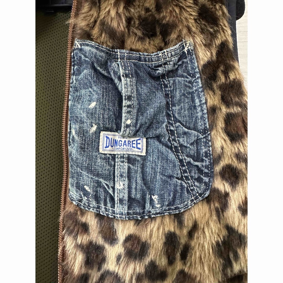 DENIM DUNGAREE(デニムダンガリー)のお値下げ♪新品未使用！denim dungareeベスト140 キッズ/ベビー/マタニティのキッズ服男の子用(90cm~)(ジャケット/上着)の商品写真