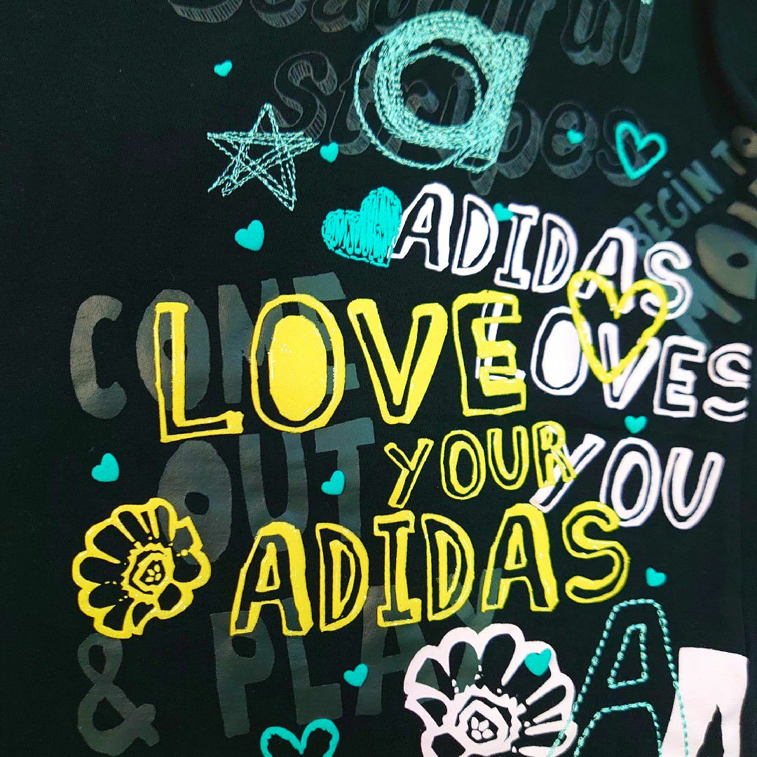 adidas(アディダス)のadidas 半袖Tシャツ LLサイズ グラフィック 黒 レディースのトップス(Tシャツ(半袖/袖なし))の商品写真