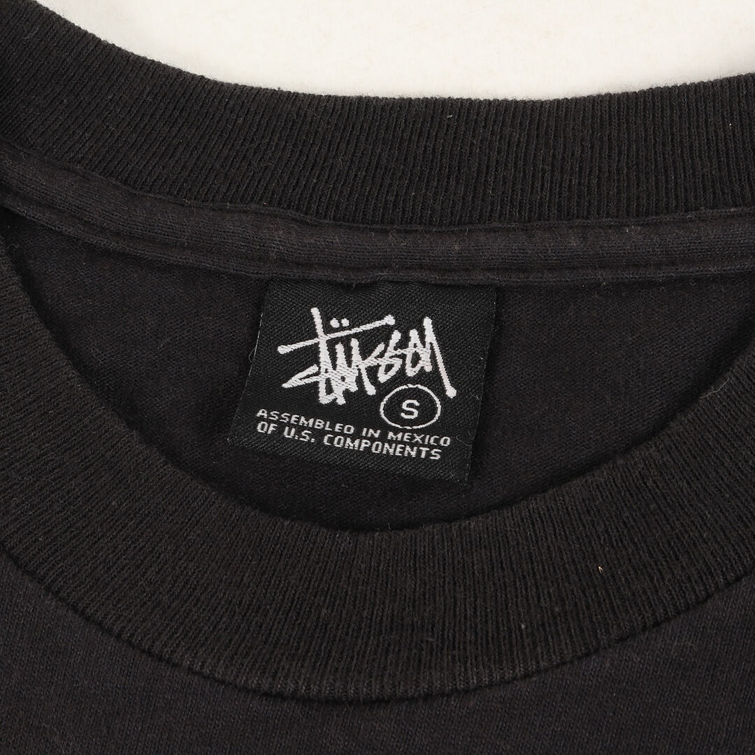 STUSSY(ステューシー)のSTUSSY ステューシー Tシャツ サイズ:S 00s WTAPS ワールドツアー クルーネック 半袖Tシャツ 2006年製 ブラック 黒 トップス カットソー ダブルタップス コラボ【メンズ】【中古】 メンズのトップス(Tシャツ/カットソー(半袖/袖なし))の商品写真