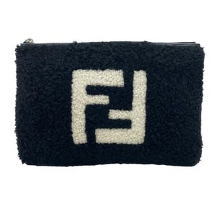 フェンディ(FENDI)のフェンディ FENDI クラッチバッグ
 ボア ロゴデザイン ブラック(クラッチバッグ)