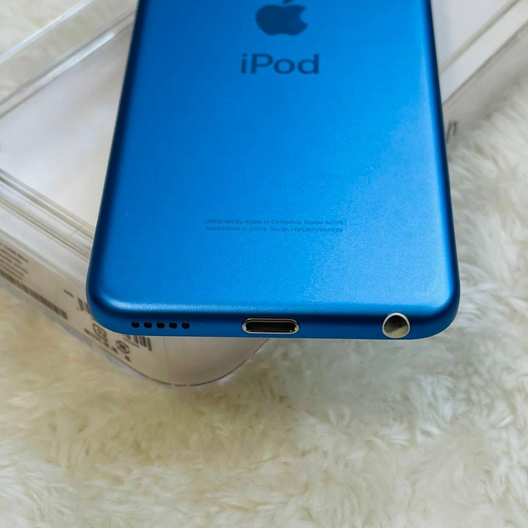 Apple(アップル)の【新品同様品】iPod touch 第7世代 32GB ブルー MVHU2J/A スマホ/家電/カメラのオーディオ機器(ポータブルプレーヤー)の商品写真