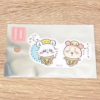 チイカワ(ちいかわ)のちいかわ スマホに貼れるサイズのステッカー モモンガ 古本屋(シール)