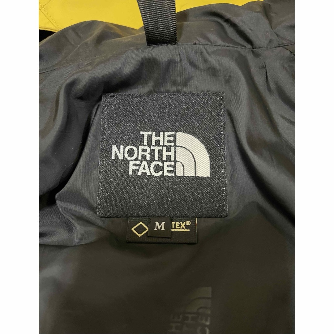 THE NORTH FACE(ザノースフェイス)の《19日までの出品》美品 正規品 ノースフェイス マウンテン ライトジャケット メンズのジャケット/アウター(マウンテンパーカー)の商品写真