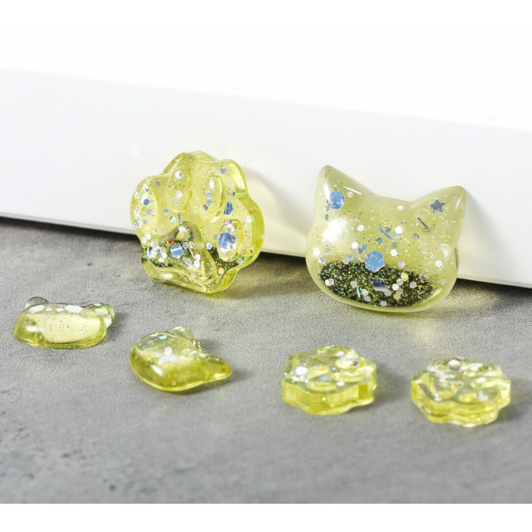 シリコンモールド 猫と肉球 ネコの手形 ぷっくり レジン 粘土型 ハンドメイド ハンドメイドのハンドメイド その他(その他)の商品写真