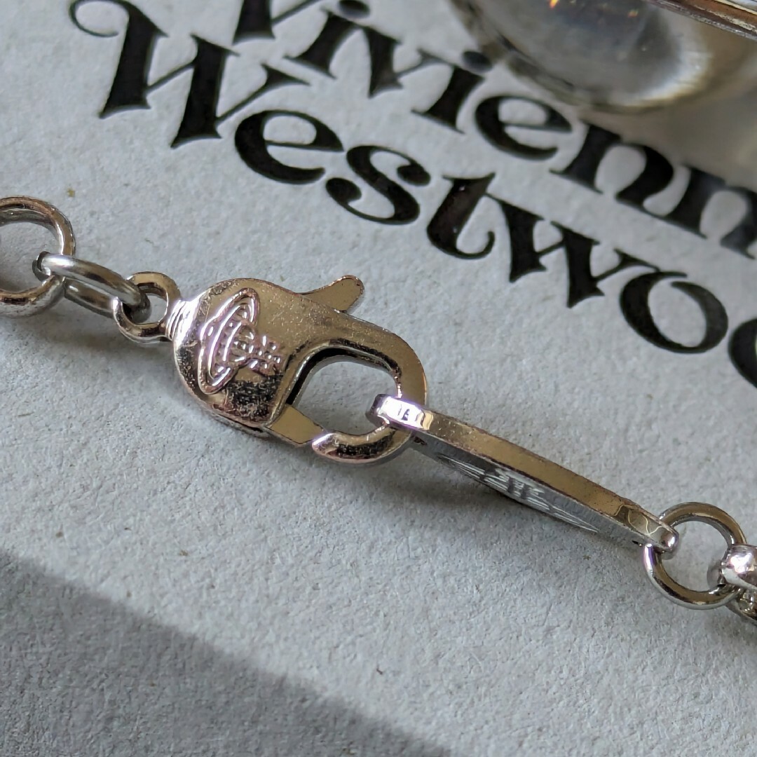 Vivienne Westwood(ヴィヴィアンウエストウッド)のvivienne westwood ニュースモールオーブネックレス シルバー レディースのアクセサリー(ネックレス)の商品写真