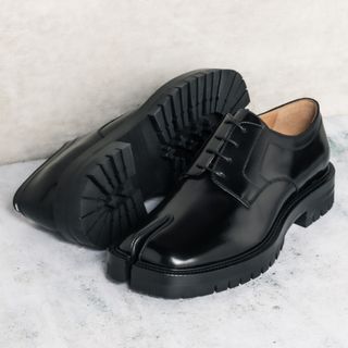 メゾン マルジェラ/MAISON MARGIELA シューズ メンズ TABI COUNTY LACE-UP レースアップシューズ BLACK  2024年春夏新作 S57WQ0188-P3827-H8396 _0410ff