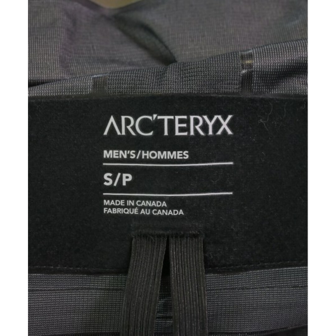 ARC'TERYX(アークテリクス)のARC'TERYX アークテリクス マウンテンパーカー S カーキ 【古着】【中古】 メンズのジャケット/アウター(マウンテンパーカー)の商品写真