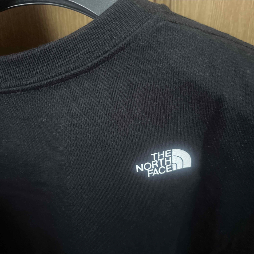 THE NORTH FACE(ザノースフェイス)の専用　ノースフェイス　ポケT レディースM レディースのトップス(Tシャツ(半袖/袖なし))の商品写真
