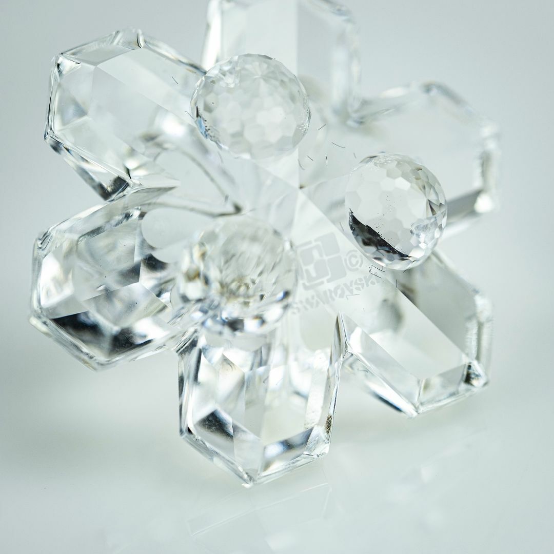 SWAROVSKI(スワロフスキー)のスワロフスキー 雪の結晶 Swarovski Snowflake キャンドルホルダー 2個セット 1989年 旧刻印 廃盤 インテリア/住まい/日用品のインテリア小物(その他)の商品写真