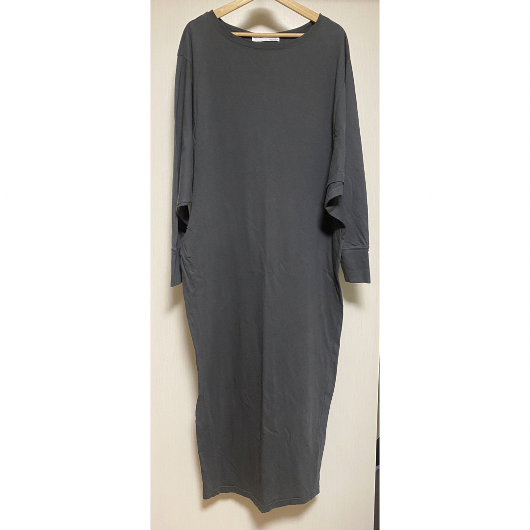 L'Appartement DEUXIEME CLASSE(アパルトモンドゥーズィエムクラス)の ☆美品☆アパルトモンVolume Sleeve Jersey Onepiece レディースのワンピース(ロングワンピース/マキシワンピース)の商品写真