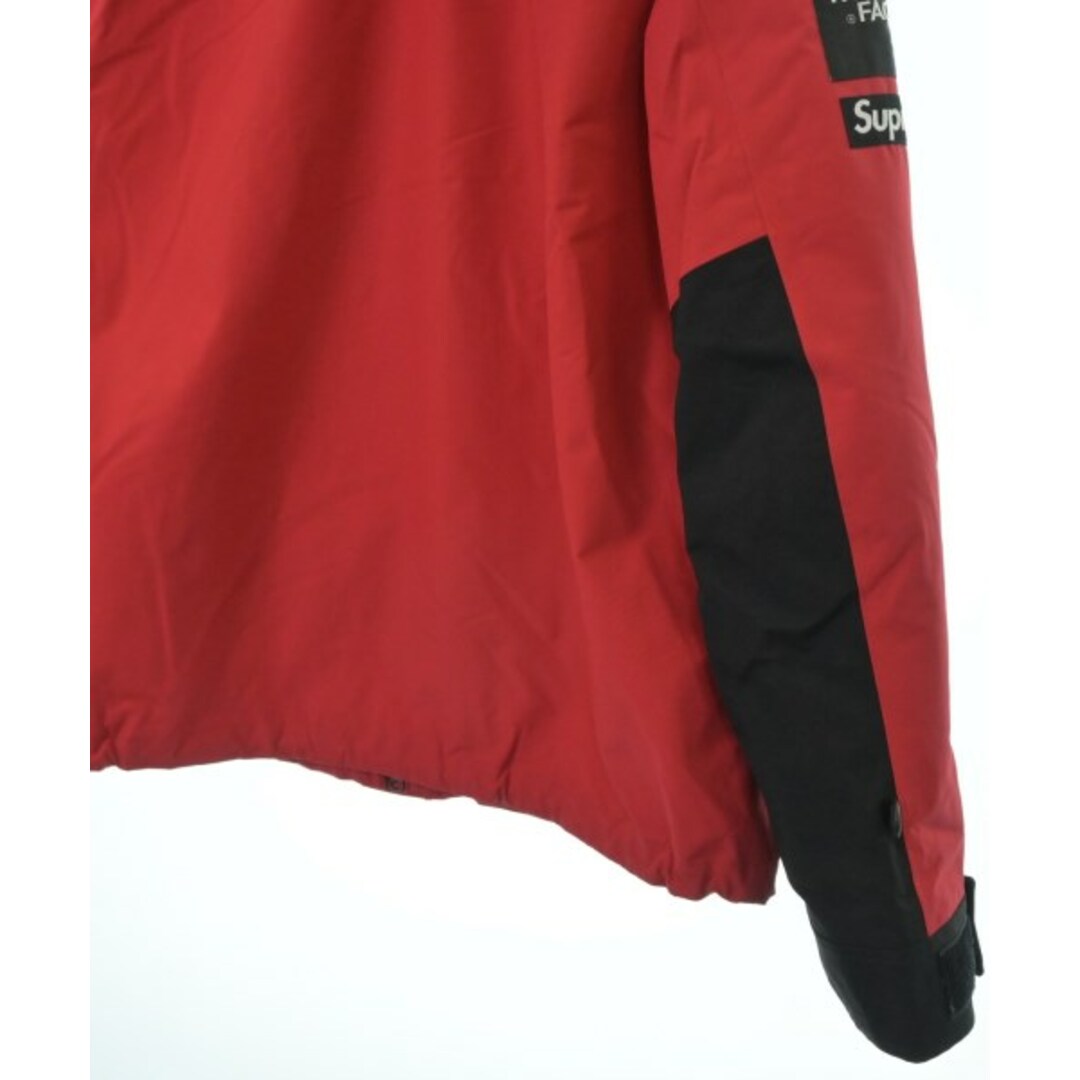 Supreme(シュプリーム)のSupreme シュプリーム マウンテンパーカー L 赤x黒 【古着】【中古】 メンズのジャケット/アウター(マウンテンパーカー)の商品写真
