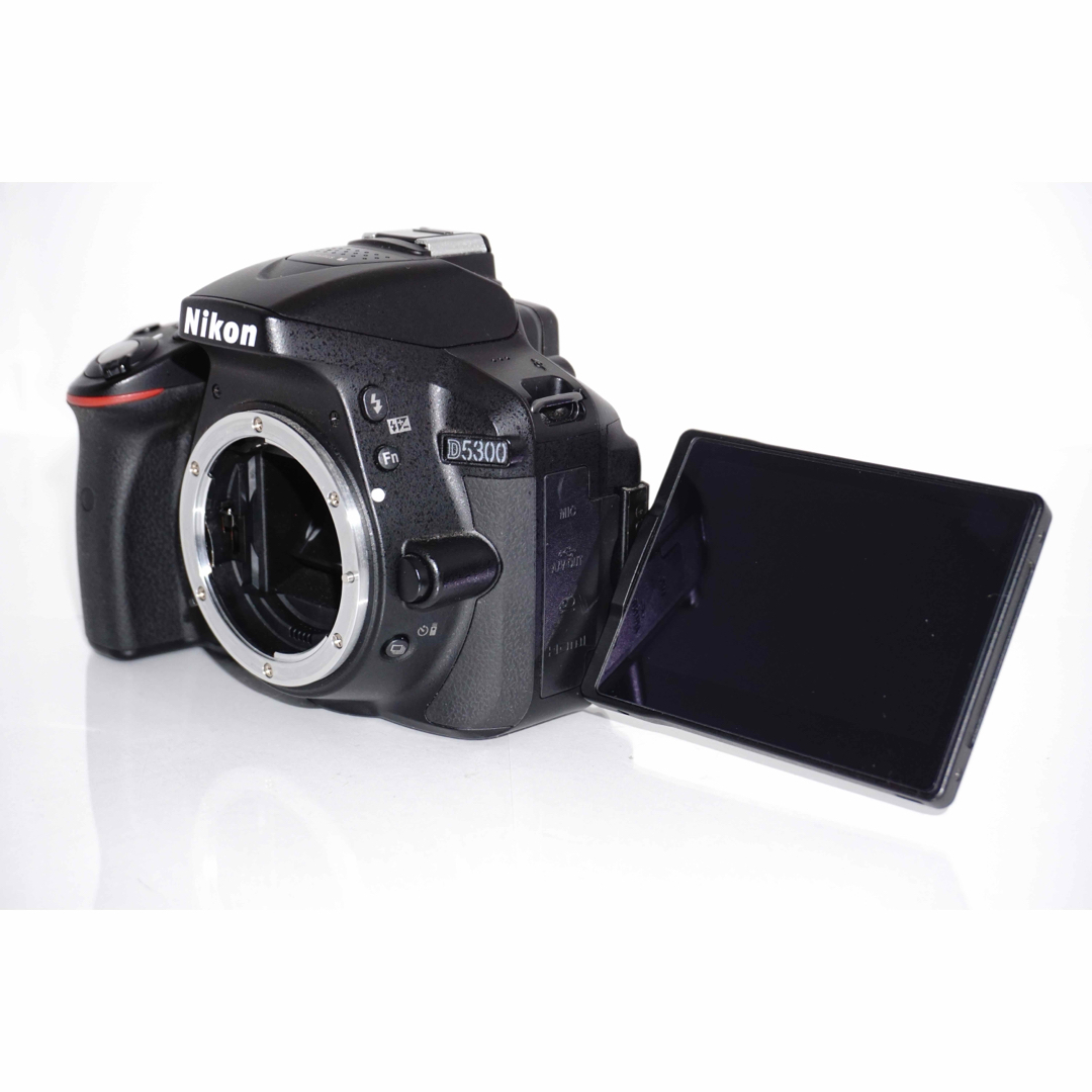 Nikon(ニコン)のスマホ連携抜群❤️WiFi機能搭載❤️Nikon　ニコン D5300レンズキット スマホ/家電/カメラのカメラ(デジタル一眼)の商品写真