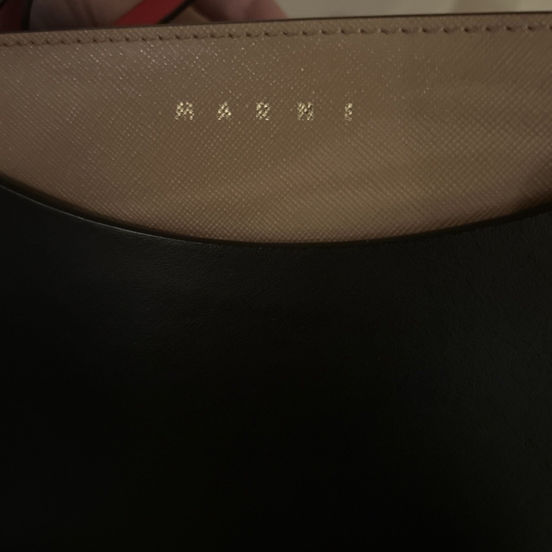 Marni(マルニ)のマルニ　marni ショルダーバッグ　美品 レディースのバッグ(ショルダーバッグ)の商品写真