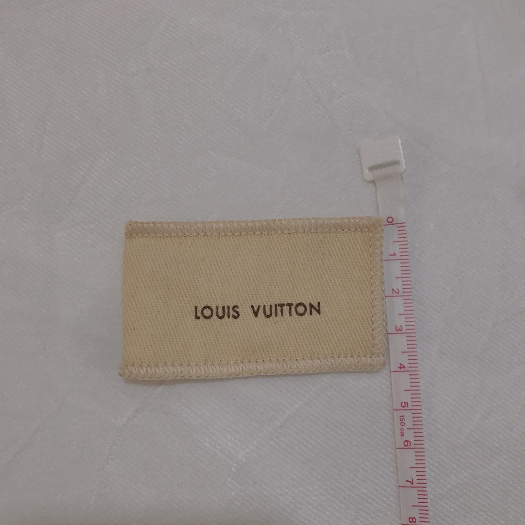 LOUIS VUITTON(ルイヴィトン)のLouis Vuitton 時計 ベルト交換 金具 工具 レア メンズの時計(腕時計(アナログ))の商品写真
