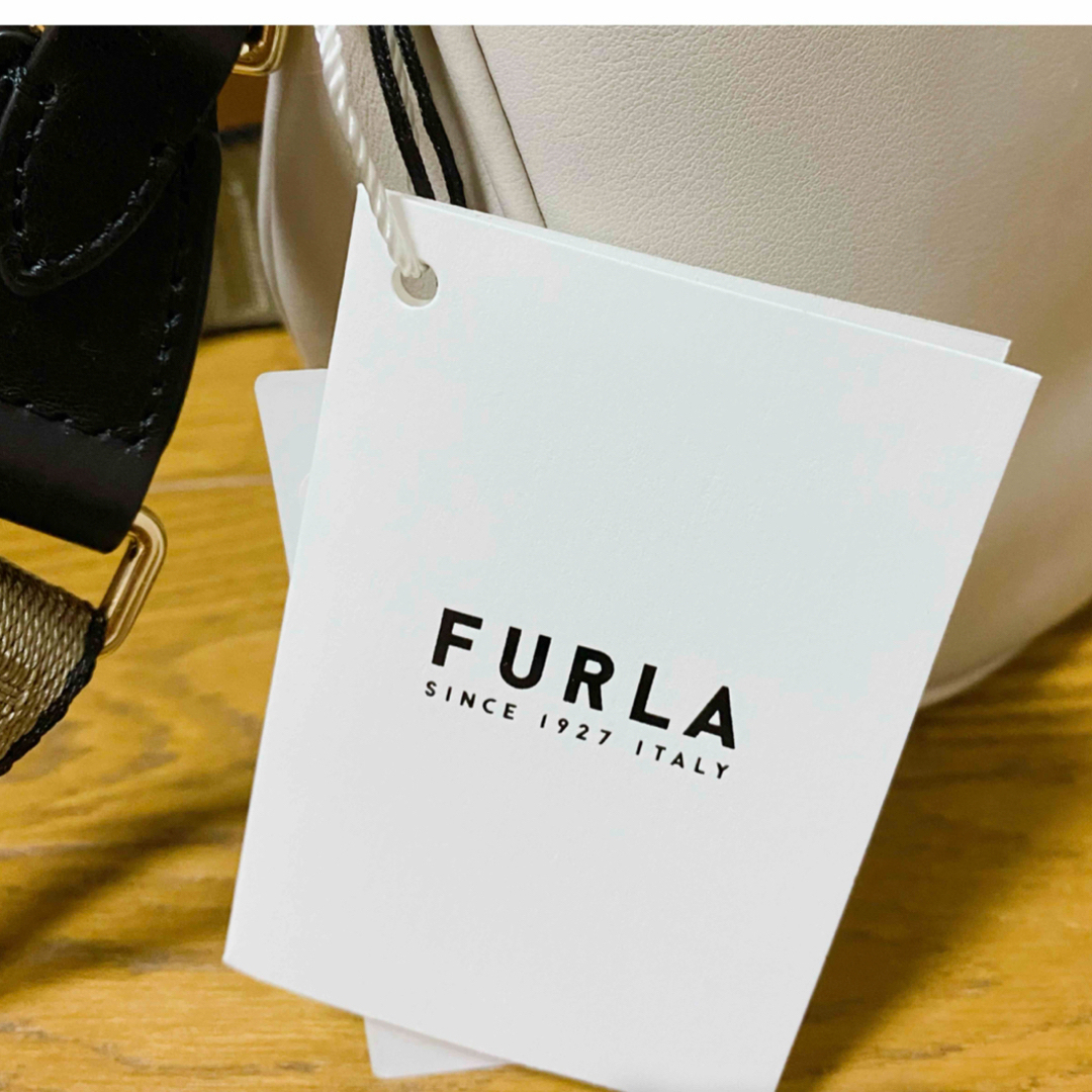 Furla(フルラ)のフルラ ショルダーバッグ FURLA ポルタジョイアWB00331 がま口 レディースのバッグ(ショルダーバッグ)の商品写真