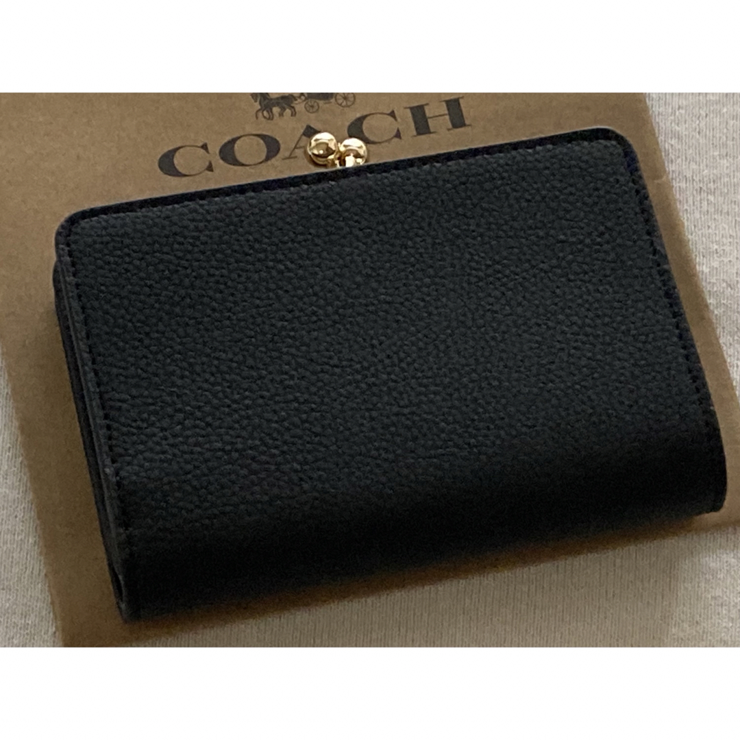 COACH(コーチ)の新品　COACH コーチ　二つ折り財布　ブラック　がま口　キスロック レディースのファッション小物(財布)の商品写真