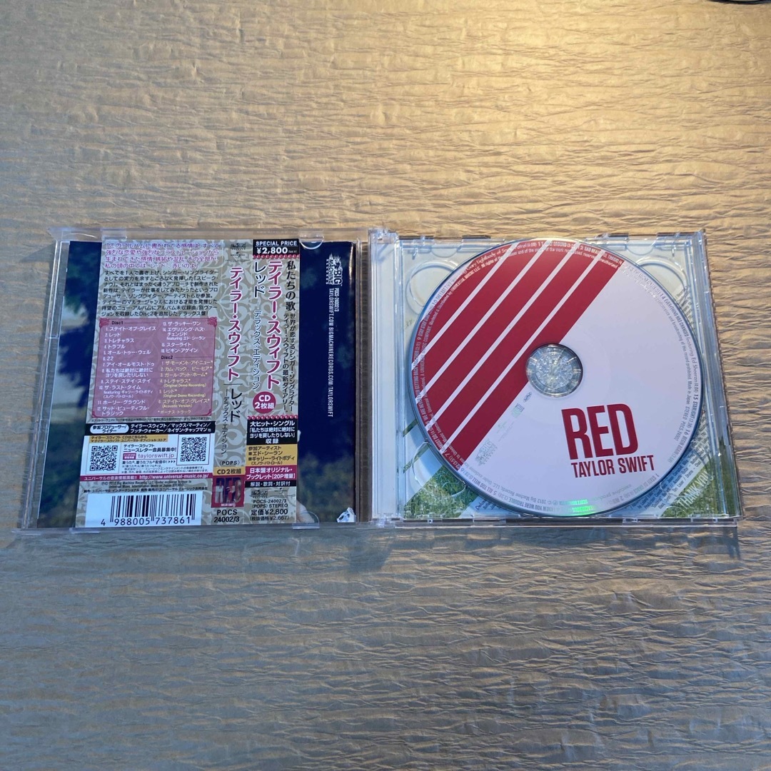 RED ／ TAYLOR SWIFT エンタメ/ホビーのCD(ポップス/ロック(洋楽))の商品写真