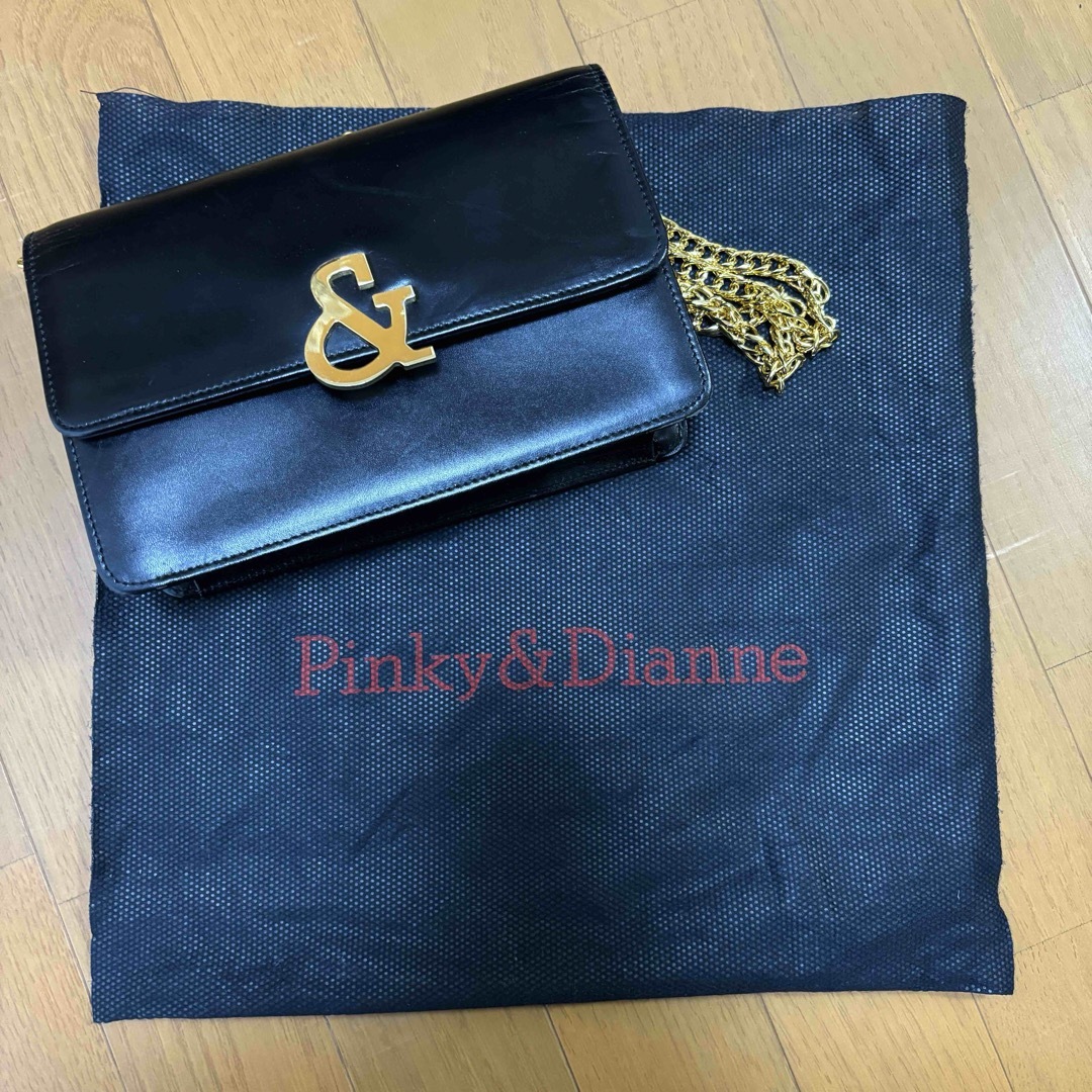 Pinky&Dianne(ピンキーアンドダイアン)のピンキーアンドダイアン　黒　ショルダーバッグ レディースのバッグ(ショルダーバッグ)の商品写真