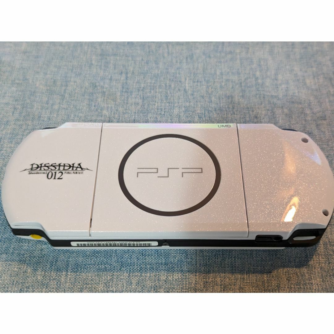 SONY(ソニー)のPSP-3000 DISSIDIA  FINAL FANTASY model エンタメ/ホビーのゲームソフト/ゲーム機本体(携帯用ゲーム機本体)の商品写真