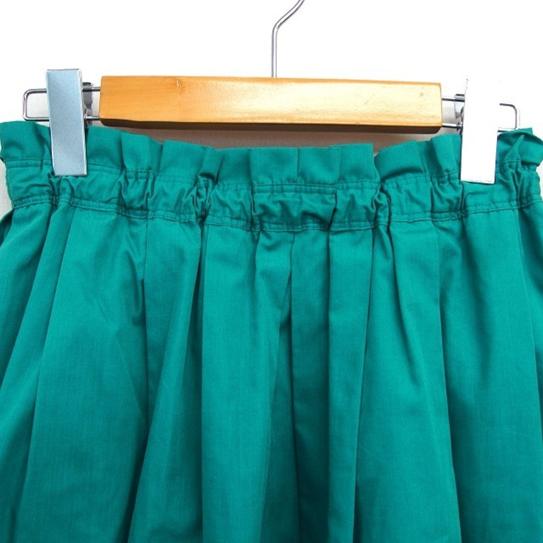 UNIVERVAL MUSE(ユニバーバルミューズ)のユニバーバル ミューズ スカート フレア ひざ丈 ゆったり コットン混 タック  レディースのスカート(ひざ丈スカート)の商品写真