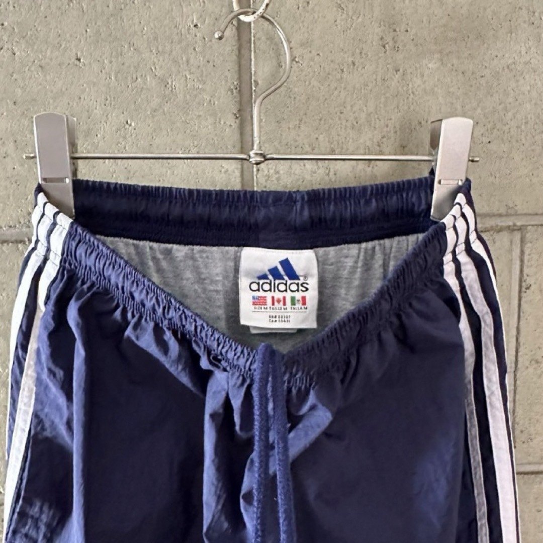 adidas(アディダス)の美品！ 90’s ビンテージ アディダス ナイロン トラックパンツ メンズのパンツ(その他)の商品写真