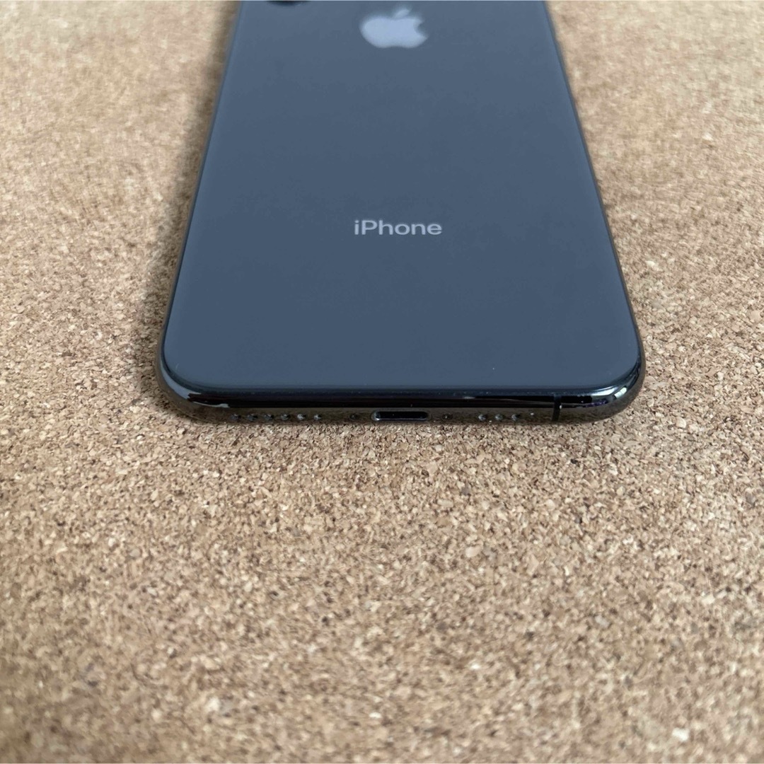 iPhone(アイフォーン)の438 iPhoneXs 64GB SIMフリー スマホ/家電/カメラのスマートフォン/携帯電話(スマートフォン本体)の商品写真