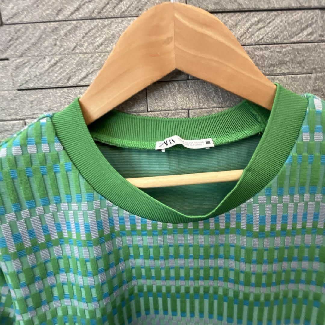 ZARA(ザラ)のザラ　ZARA ジャガード Tシャツ 半袖トップス カットソー グリーン.緑 M レディースのトップス(Tシャツ(半袖/袖なし))の商品写真