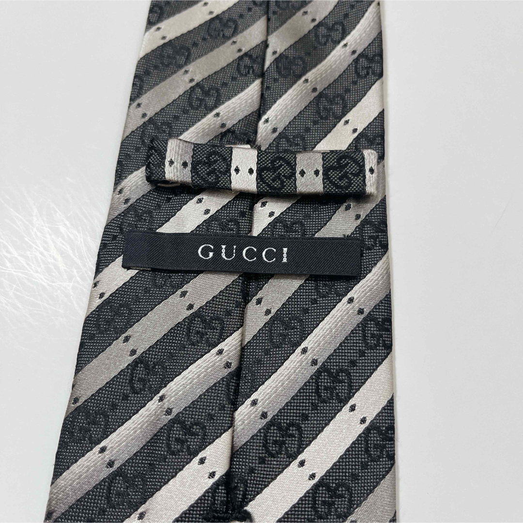 Gucci(グッチ)の美品 グッチ ネクタイ ハイブランド GG柄 インターロッキング ストライプ柄 メンズのファッション小物(ネクタイ)の商品写真