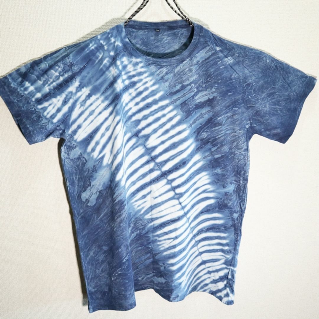 【新品】インディゴ染　ビッグTシャツ　2XL　斜めに大きく入ったライン染 メンズのトップス(Tシャツ/カットソー(半袖/袖なし))の商品写真