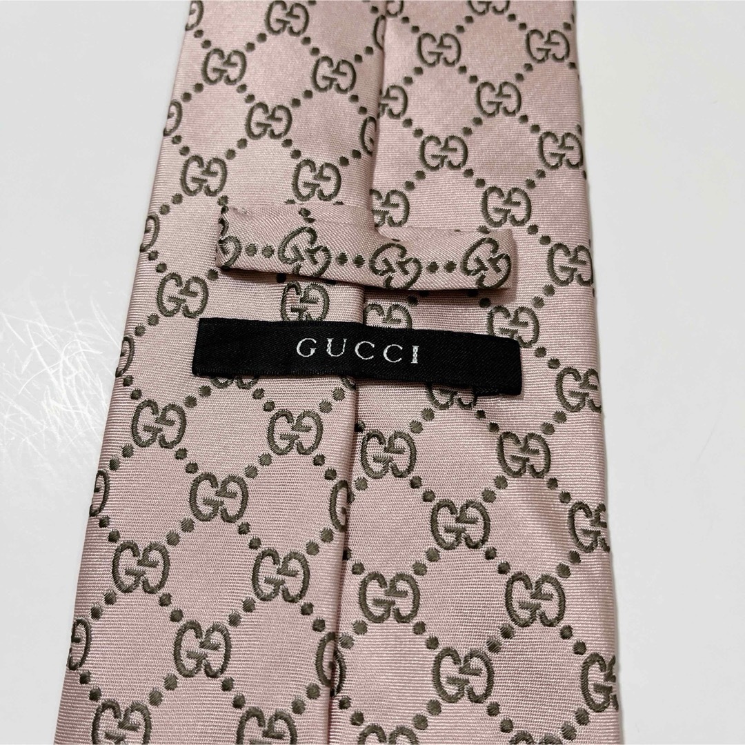 Gucci(グッチ)の美品 グッチ ネクタイ ハイブランド GG柄 GGチェーン柄 インターロッキング メンズのファッション小物(ネクタイ)の商品写真
