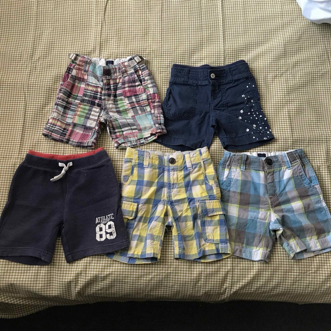 babyGAP(ベビーギャップ)のGAP 90cmハーフパンツ 5枚セット キッズ/ベビー/マタニティのキッズ服男の子用(90cm~)(パンツ/スパッツ)の商品写真