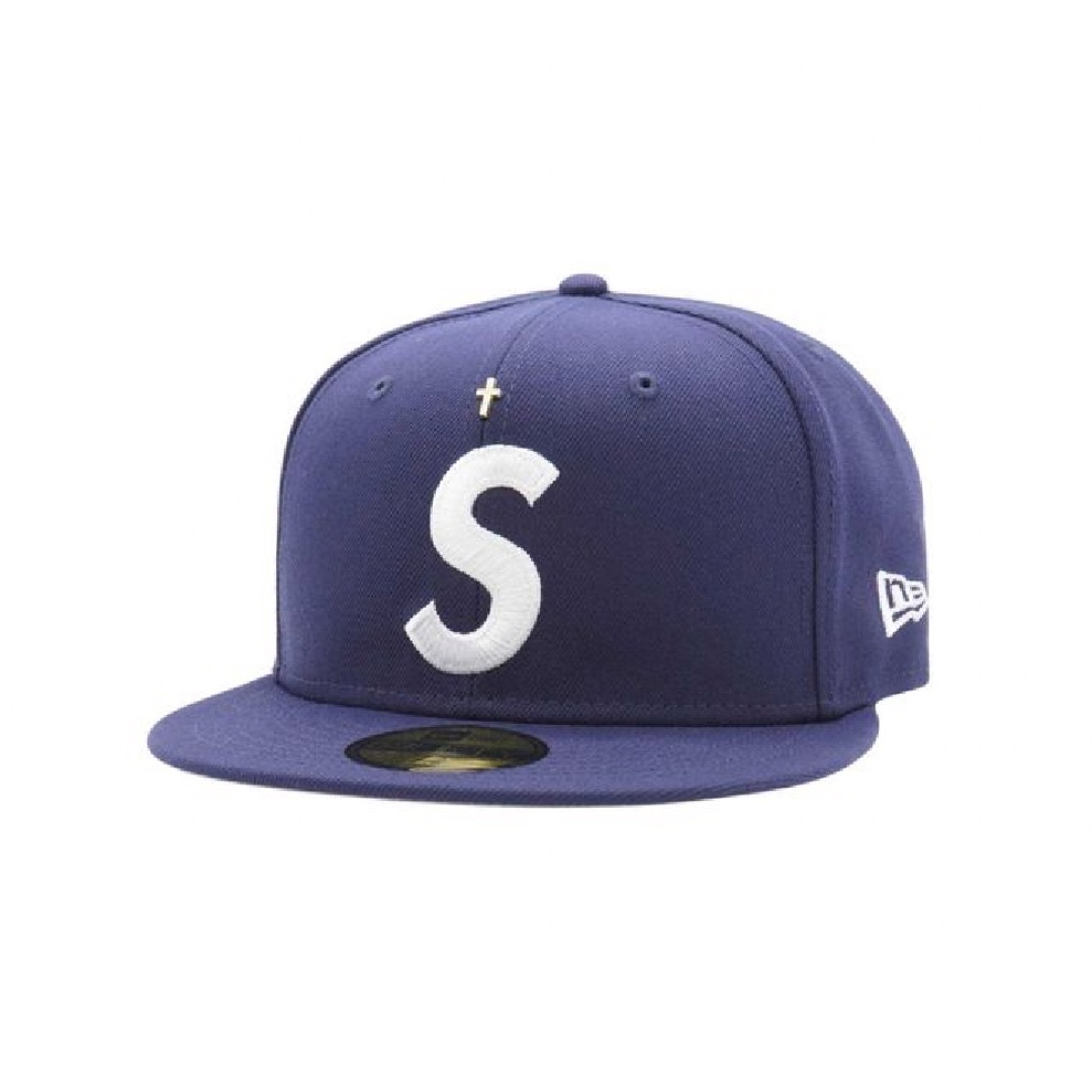 Supreme(シュプリーム)のSupreme Gold Cross S Logo New Era Navy メンズの帽子(キャップ)の商品写真