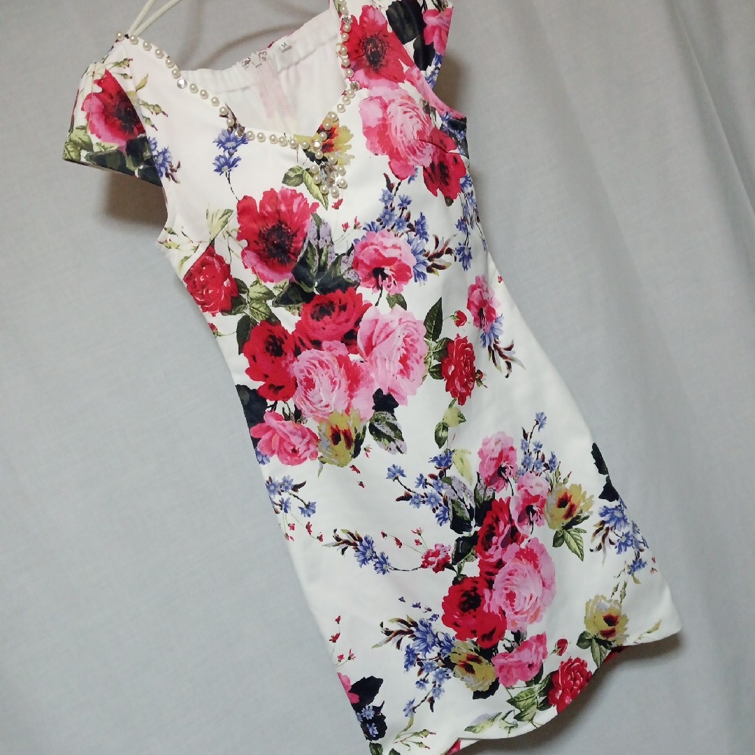美品 デイジー キャバクラドレス 花柄 ピンク タイトワンピース レディースのフォーマル/ドレス(ナイトドレス)の商品写真