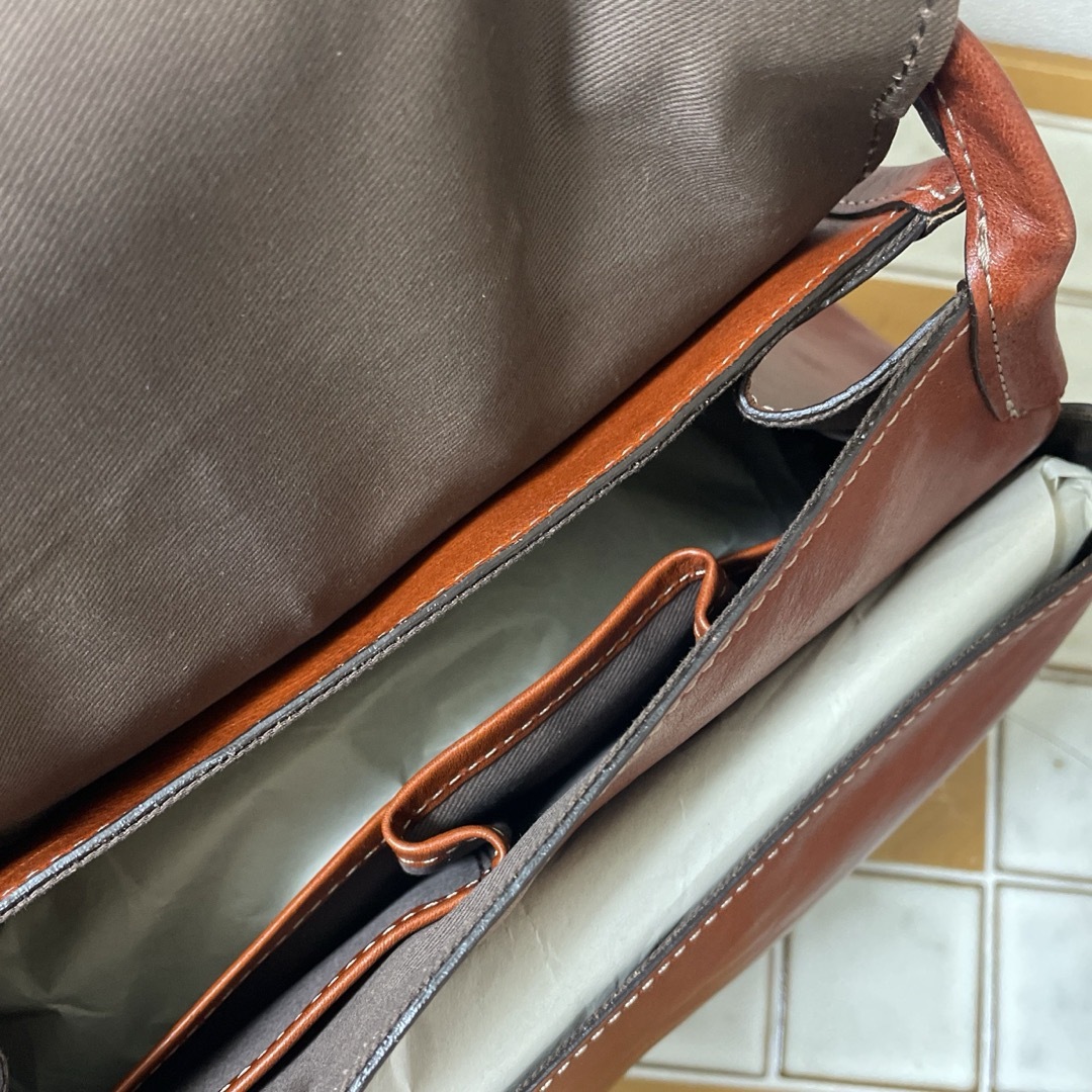 Dakota(ダコタ)のDakota ダコタ ヴィスコンティ  ショルダーバッグ  革 レザー レディースのバッグ(ショルダーバッグ)の商品写真