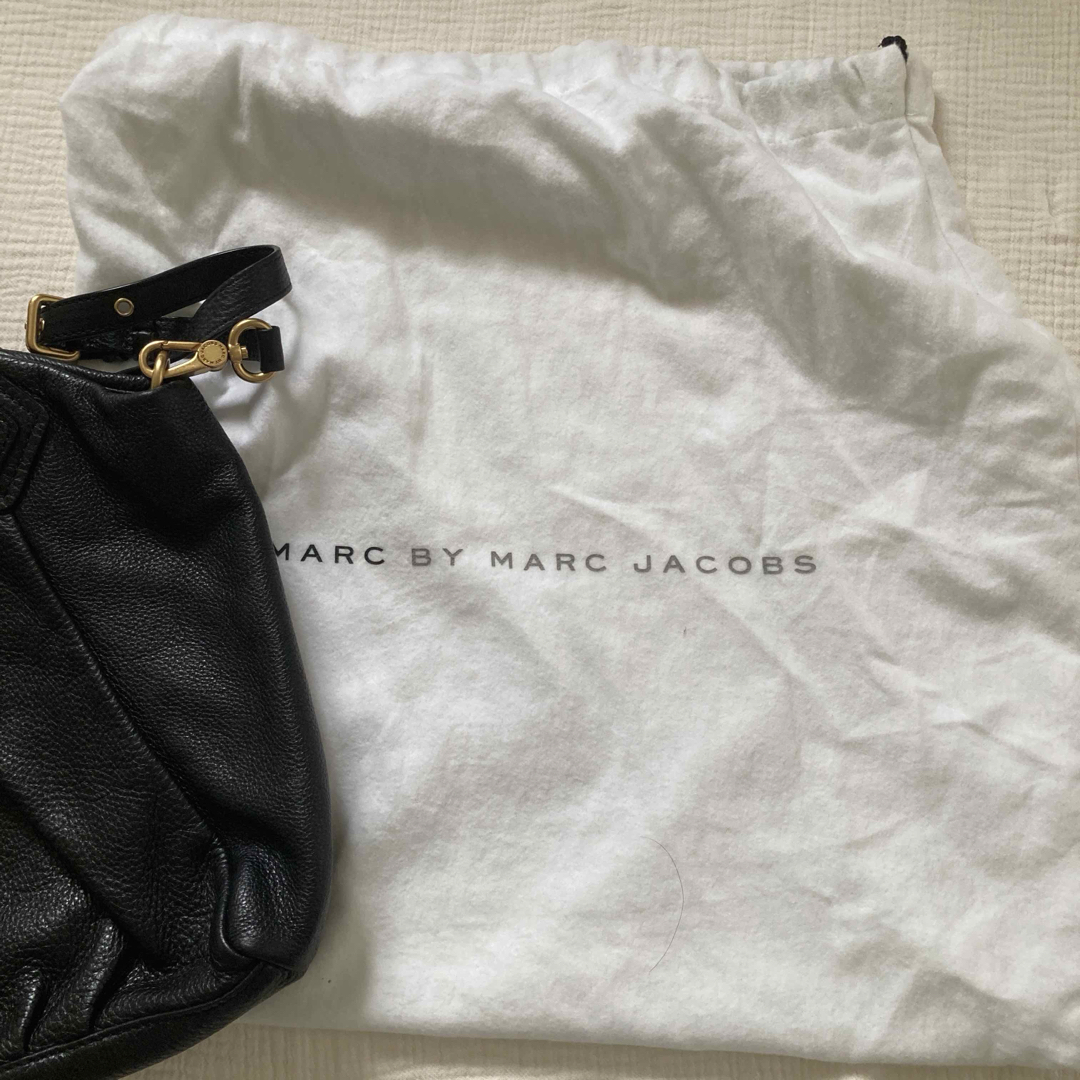MARC BY MARC JACOBS(マークバイマークジェイコブス)のMARC BY MARC JACOBS  黒　バッグ レディースのバッグ(ショルダーバッグ)の商品写真