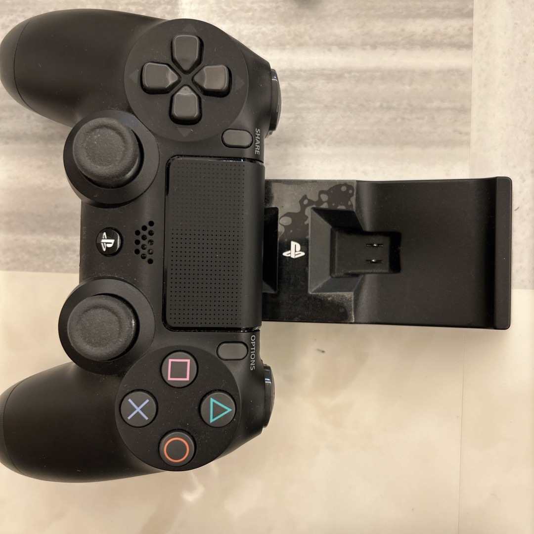 PlayStation4(プレイステーション4)のPS4 500GB 本体 エンタメ/ホビーのゲームソフト/ゲーム機本体(家庭用ゲーム機本体)の商品写真