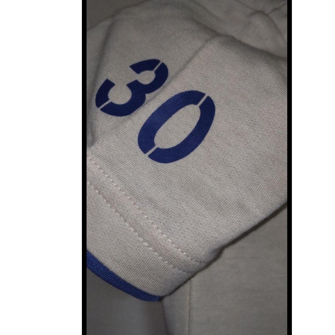 ユニクロ　キッズ　Ｔシャツ　110cm キッズ/ベビー/マタニティのキッズ服男の子用(90cm~)(Tシャツ/カットソー)の商品写真