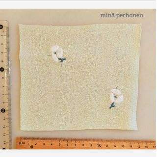 ミナペルホネン(mina perhonen)の7-w　ミナペルホネン　はぎれ　ohayo　light green(生地/糸)