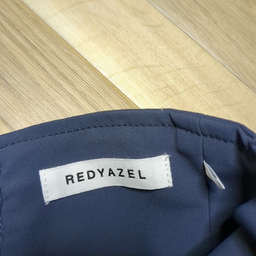 REDYAZEL(レディアゼル)のREDYAZEL ハイウエス　マーメイド　スカート ロング　M　アシンメトリー レディースのスカート(ロングスカート)の商品写真