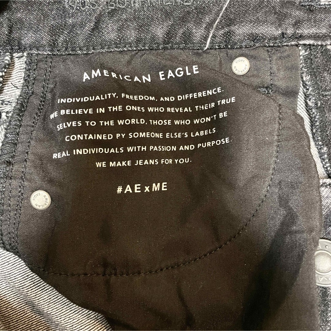 American Eagle(アメリカンイーグル)のAmerican eagle 　ダメージデニムパンツ　クラッシュ　ブラック レディースのパンツ(デニム/ジーンズ)の商品写真