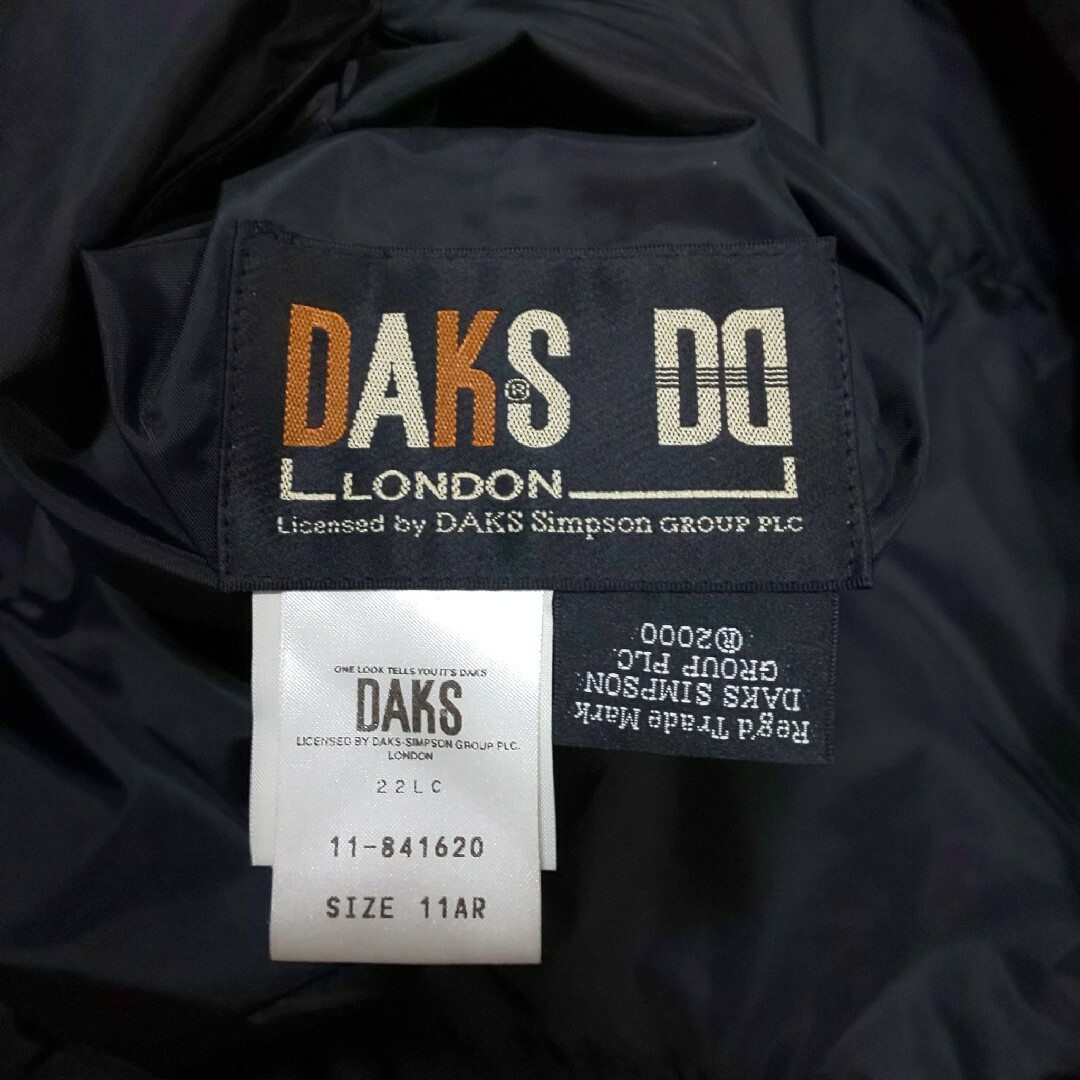 DAKS(ダックス)の【極美品】DAKS ハウスチェック ラビットファー リバーシブルダウンコート レディースのジャケット/アウター(ダウンコート)の商品写真