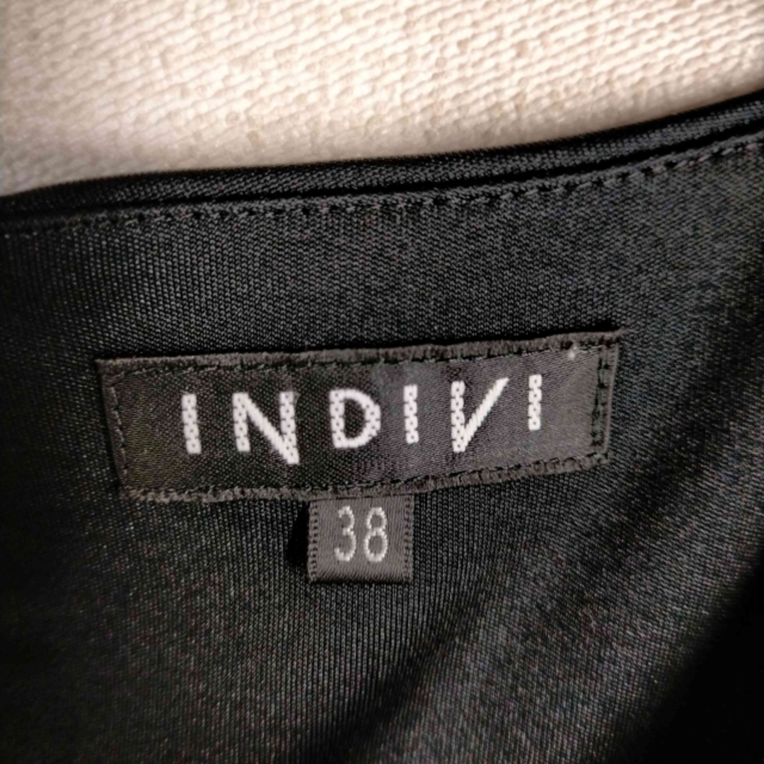 INDIVI(インディヴィ)のINDIVI(インディヴィ) ノースリーブギャザーフリルワンピース レディース レディースのワンピース(その他)の商品写真