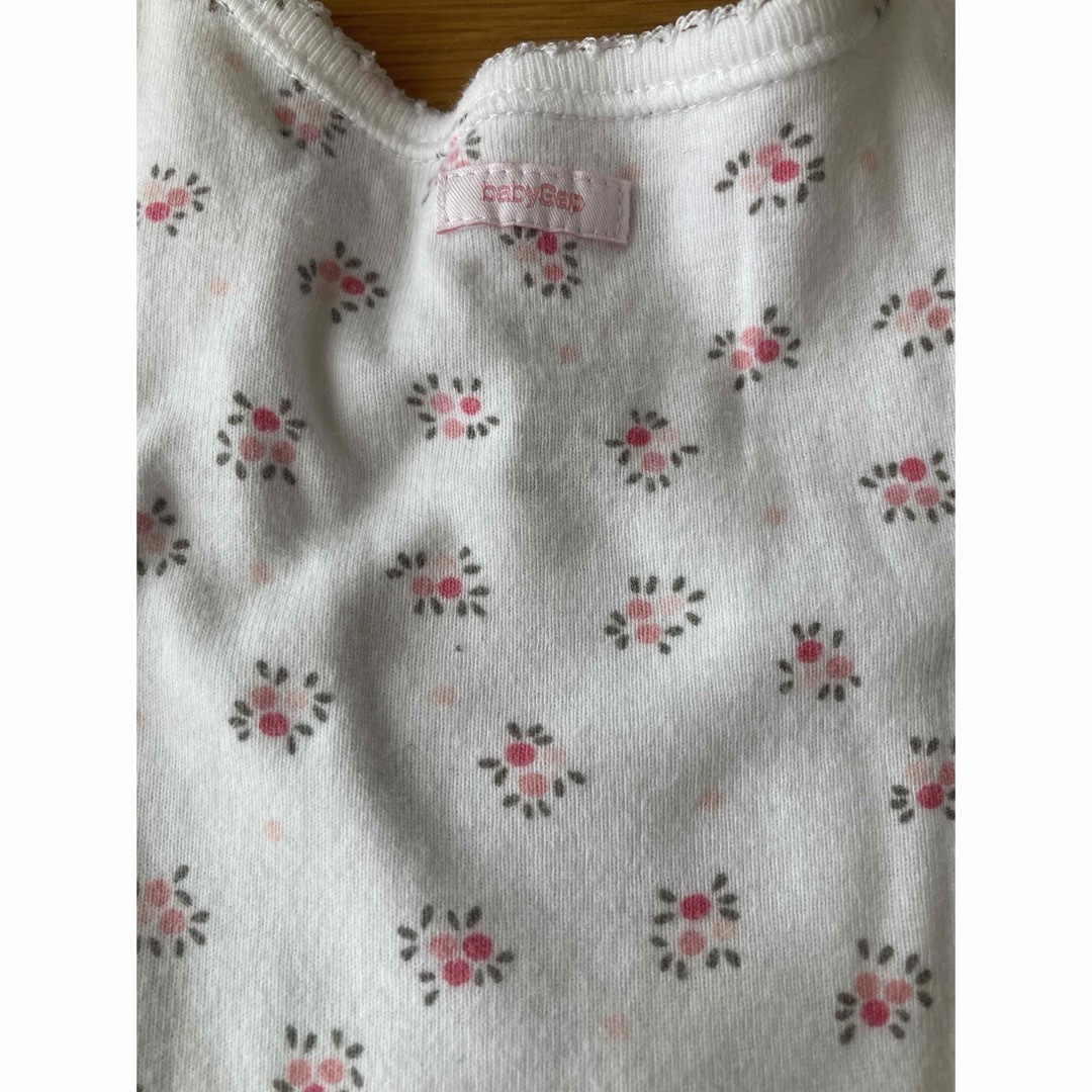 babyGAP(ベビーギャップ)のbaby GAP 半袖ボディロンパース キッズ/ベビー/マタニティのベビー服(~85cm)(ロンパース)の商品写真