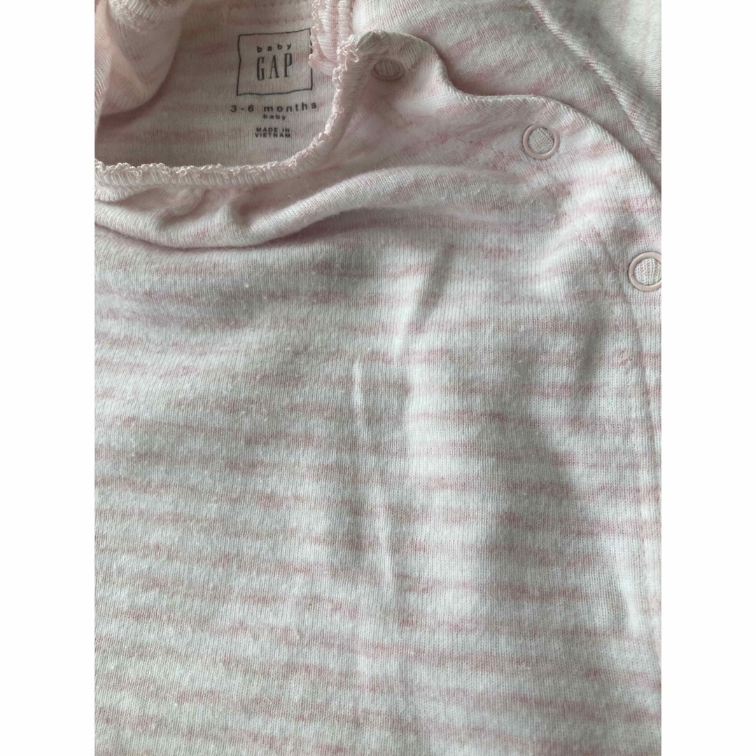 babyGAP(ベビーギャップ)のbaby GAP 半袖ボディロンパース キッズ/ベビー/マタニティのベビー服(~85cm)(ロンパース)の商品写真