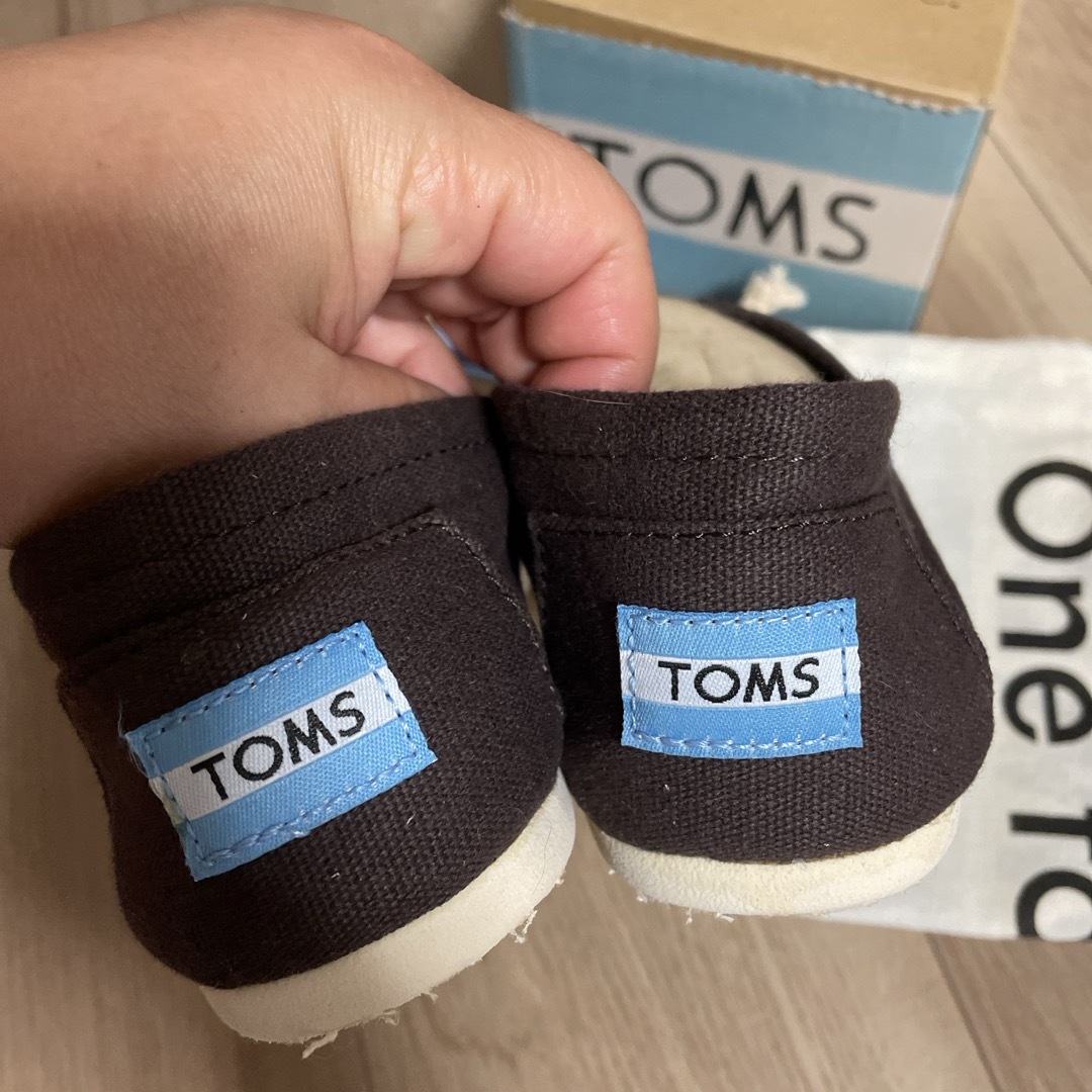 TOMS(トムズ)のTOMS トムズ　フラットシューズ レディースの靴/シューズ(スニーカー)の商品写真