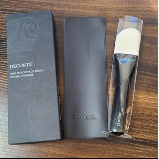 COSME DECORTE - 新品　コスメデコルテ　スキンフュージョン　フェイス　ブラシ